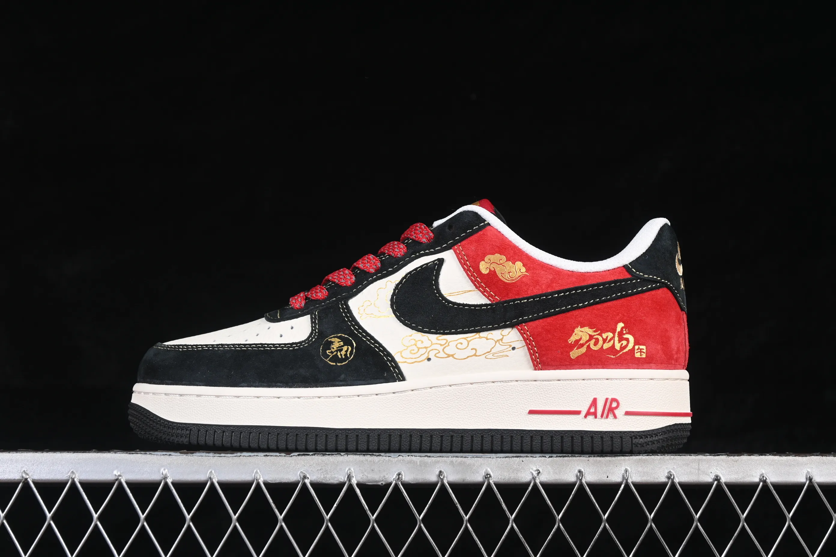 All categories Nk Air Force 1 Air Force series Nk Air Force 1 Low Air Force low-top Nike Air Force 1'07 Low red, black and gold Air Force 1 low-top casual sneakers QW5288-117